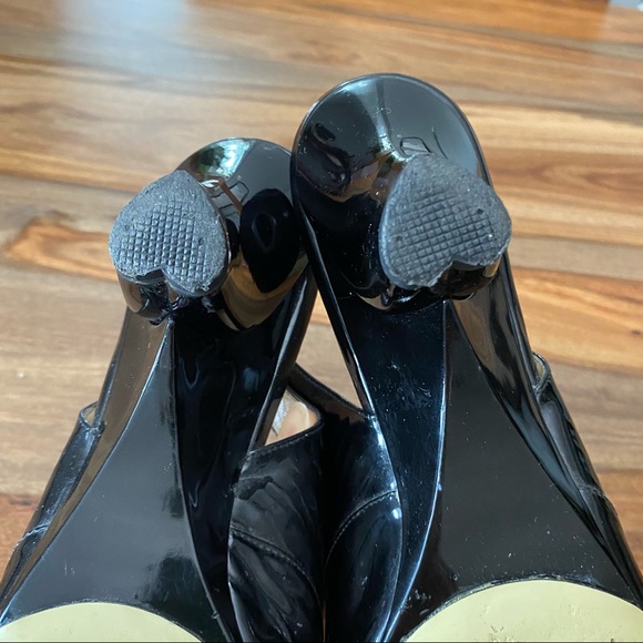 Bruno Magli Sandals - Picture 10 of 15